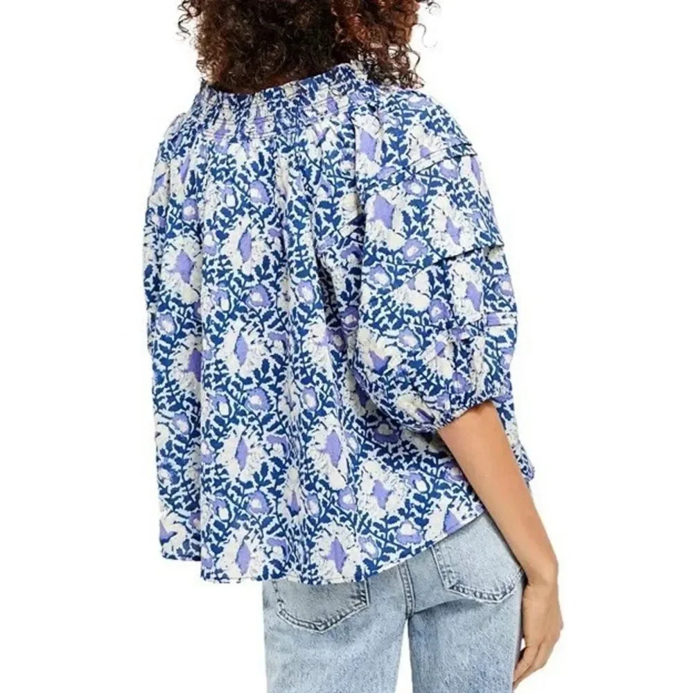 Free People Willow Printed Blouse. Blue. Smock neck.Short puff sleeves. Sz M